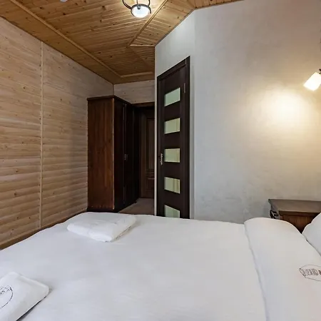 Hotel Madison Bukowel